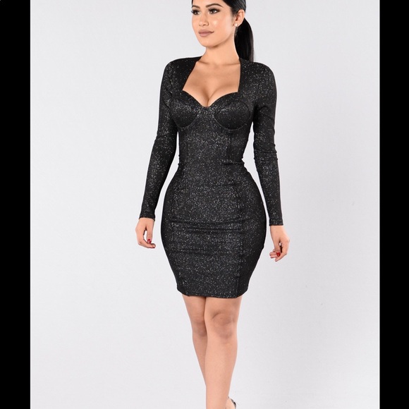 Fashion Nova Dresses & Skirts - Small Fashion Nova black glitter dress padded cups